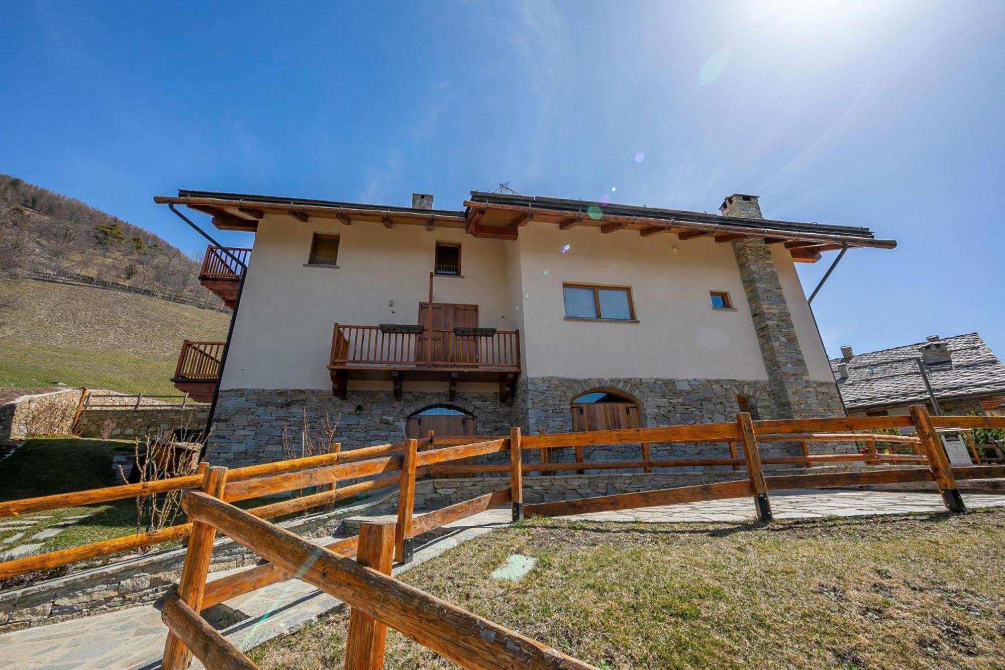 Rebecca'S House Few Steps From Skiing - Happy Rentals Bardonecchia Dış mekan fotoğraf